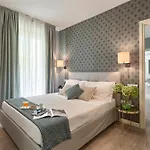 Lady Mary Milano Marittima