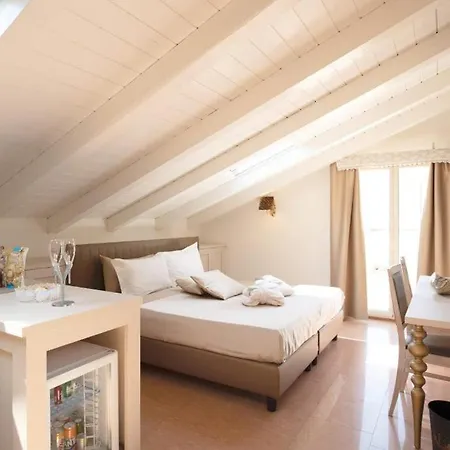 Hotel Lady Mary Milano Marittima