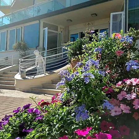 Hotel Lady Mary 3*