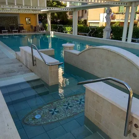 Lady Mary Milano Marittima