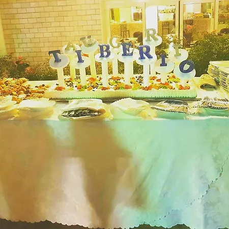 Lady Mary מלון 3*