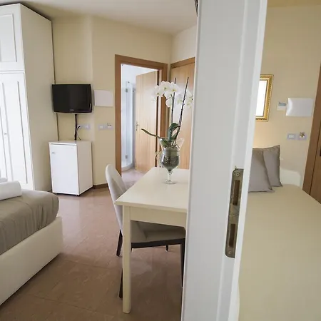 Lady Mary Milano Marittima