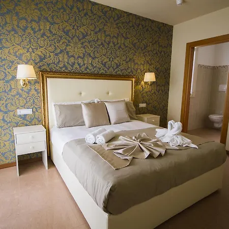 Lady Mary Hotel 3*