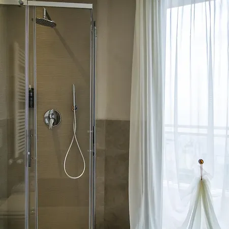 Hotel Lady Mary 3*